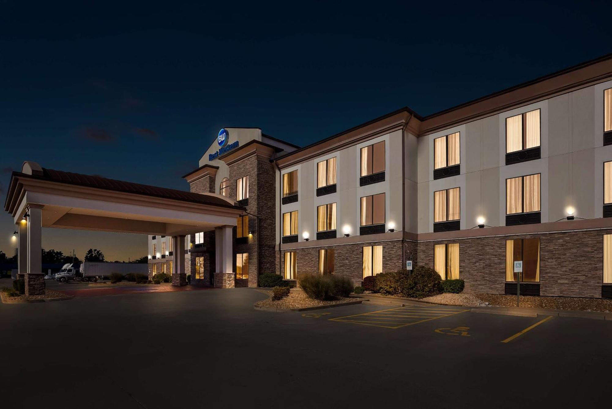 Best Western St. Louis Airport North Hotel & Suites Hazelwood Ngoại thất bức ảnh